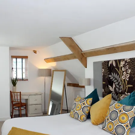 Merchants Rise Dartmouth Room photo